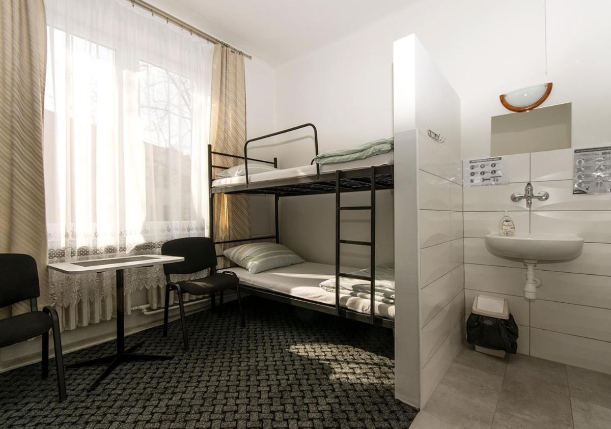 Noclegi Podzamcze Pttk Przemyśl Extérieur photo